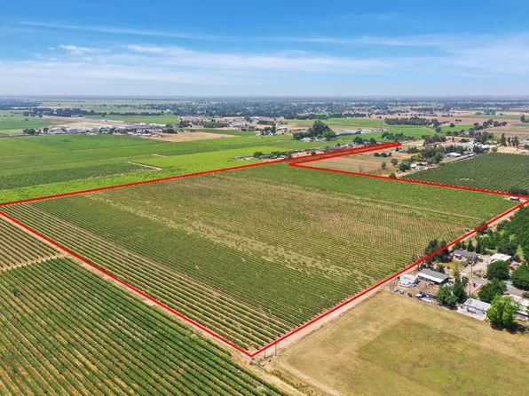 5244 E Jahant Rd, Galt, CA 95632