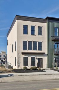 4250 Parkview Dr, Blue Ash, OH, 45242