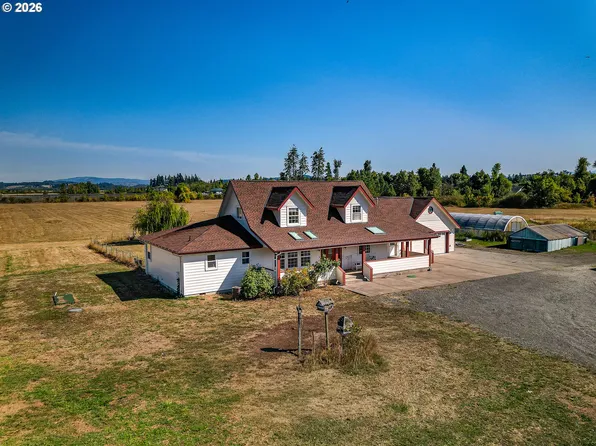 33195 Camas Swale Rd, Creswell, OR 97426