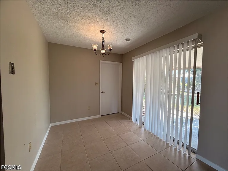 18433 Iris Rd — Photo 7