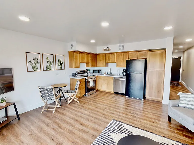 433 Kane Creek Blvd #B110 — Photo 22