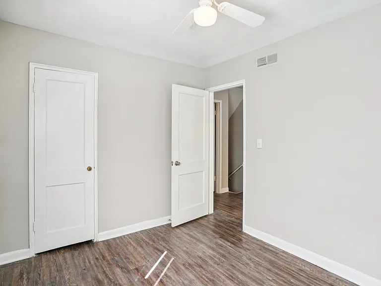 Buckhead Townhomes and Gardens — Photo 28