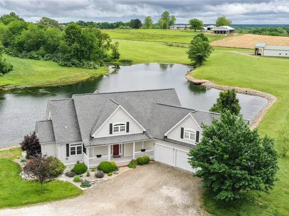 26177 Midland Ln, Dow, IL 62022