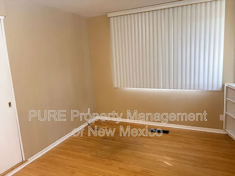 1013 Richmond Dr SE — Photo 19