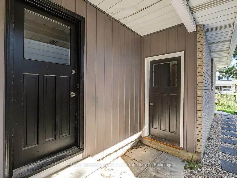 21 Saint Remy Dr #B — Photo 5