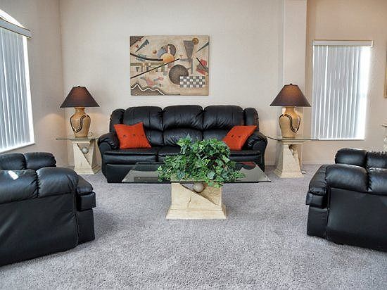 HG5P101SP-living-area