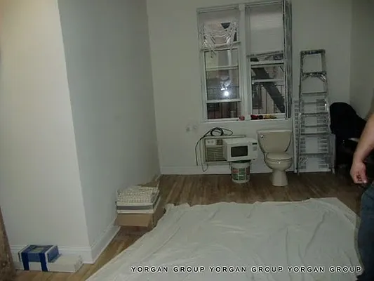 Rented by New Yorker Realty | media 9