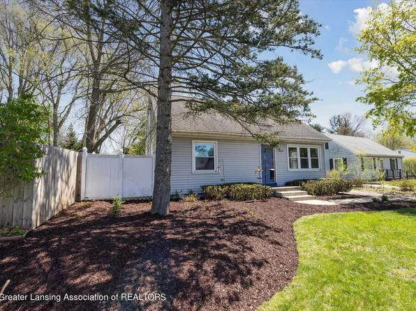 5678 Babbitt St, Haslett, MI 48840