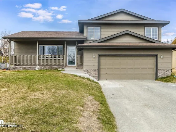 765 W Coville Cir, Palmer, AK 99645