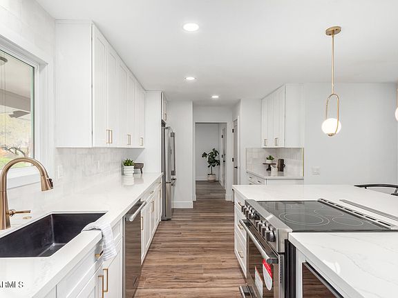3rd image of 17202 N 130TH Drive