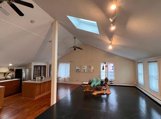 146 Broadway St #3, Newport, RI 02840