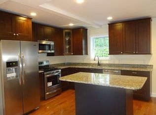 5 Dighton St, Saugus, MA 01906