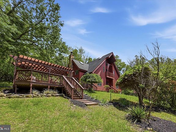3rd image of 54 Sumac Ln