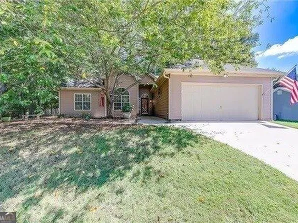 106 Elk Grove Dr, Auburn, GA 30011