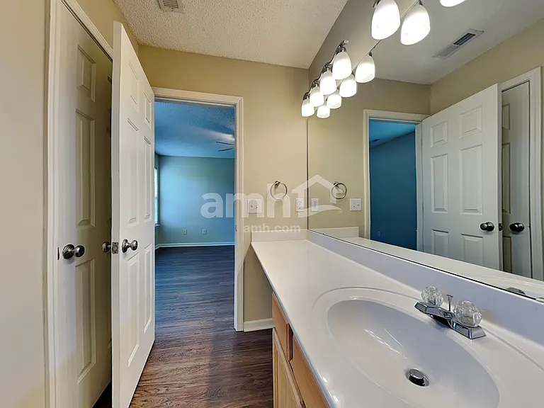 1006 Fort Clapsop Ct — Photo 10