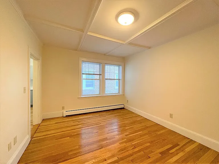 38 College Ave #4 — Photo 2
