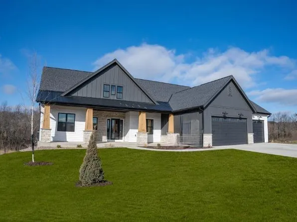 1460 Serenity Court, Sun Prairie, WI 53590