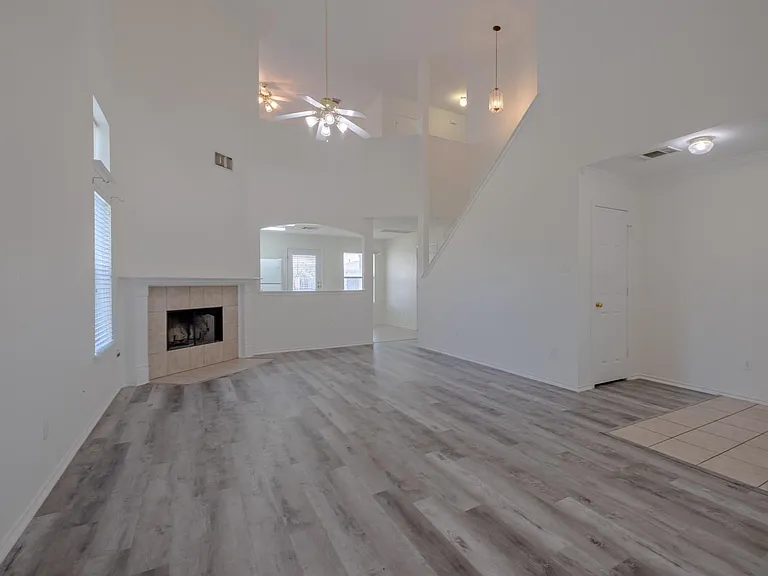 2202 Piedmont Ct — Photo 6