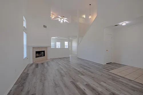 2202 Piedmont Ct Photo 1