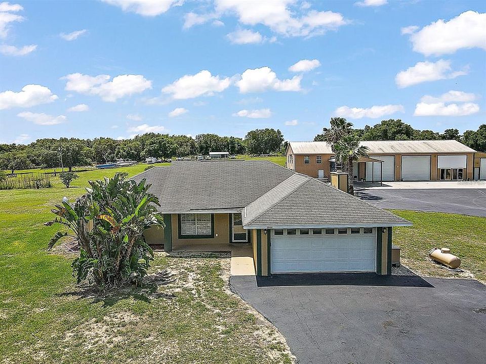 1st image of 2800 Shady Oak Pl