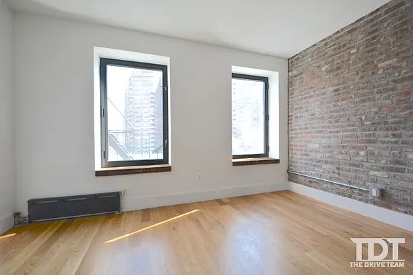 Rented by J Misrahi Realty Corp | media 35