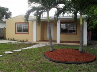 2638 Plunkett St, Hollywood, FL 33020