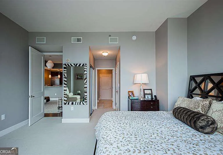 2795 Peachtree Rd NE #1909 — Photo 17