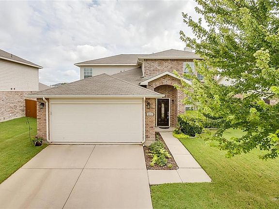 2nd image of 812 Wrigley Dr
