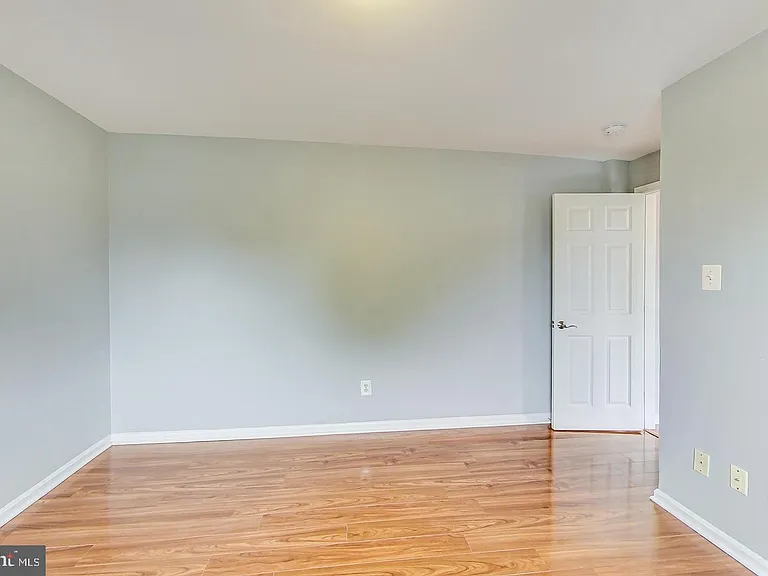 604 Longfellow St NW #303 — Photo 10