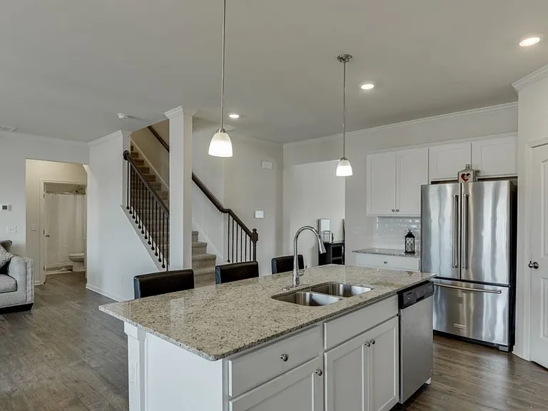 6790 Scarlet Oak Way — Photo 4