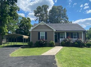 625 Church St, White Bluff, TN 37187