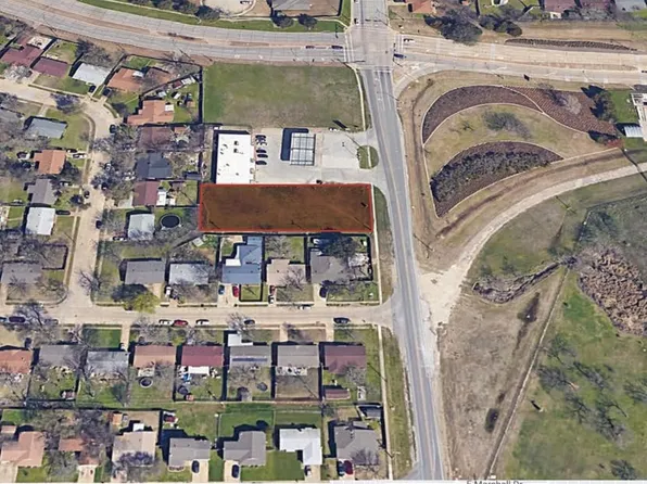 2611 SE 14th St, Grand Prairie, TX 75052