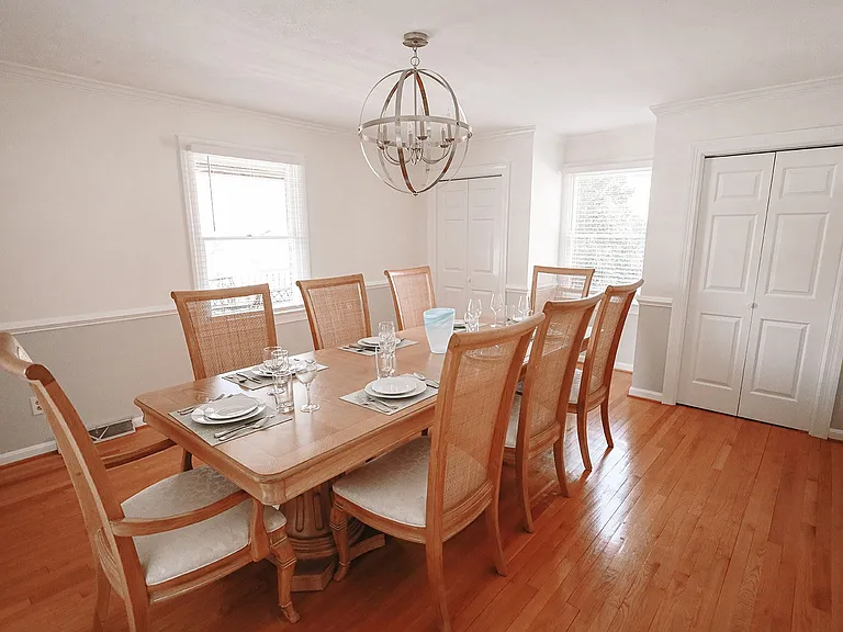 589 Moore Rd #B — Photo 6