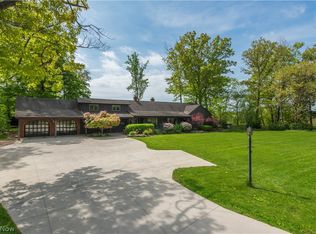 5651 Columbia Rd, North Olmsted, OH 44070