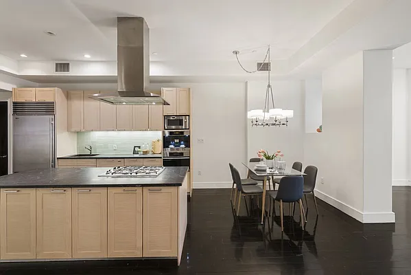 Sold by Compass | media 5