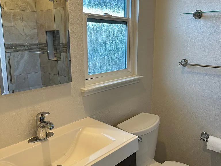 38175 Farwell Dr — Photo 8