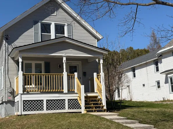 137 Oak Street, Rutland City, VT 05701