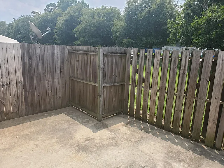 2315 Vineyard Dr #B4 — Photo 17