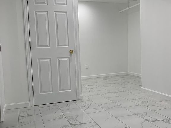 4th image of 244 Hutchinson Blvd
