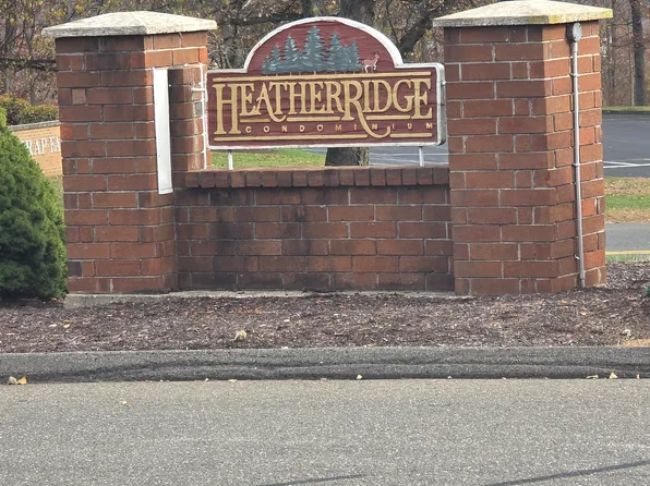 74 Heather Rdg #74, Shelton, CT 06484
