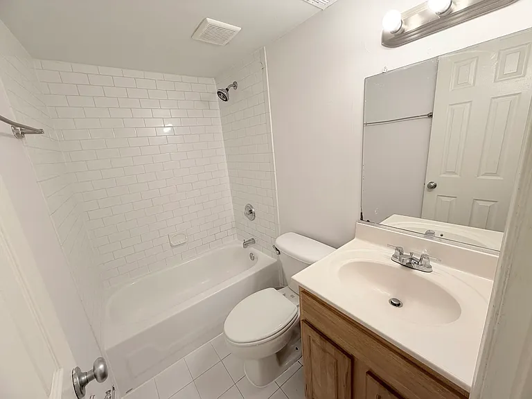 330 Rhode Island Ave NE #10 — Photo 34
