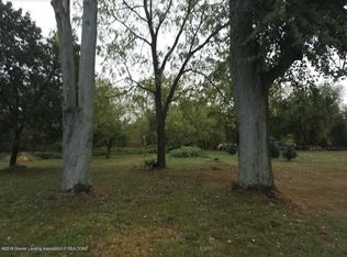 16915 Jones Lake Rd, Lansing, MI 48906