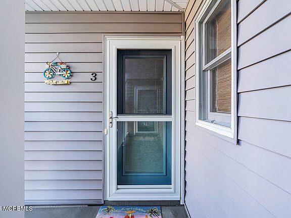 5th image of 103 23rd Avenue # 3