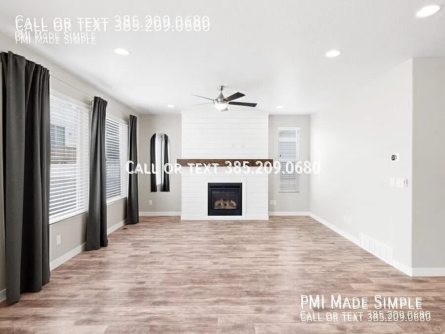 Gorgeous 5br Home With Beautiful Back Yard For Entertaining! Ready To View! — Photo 2