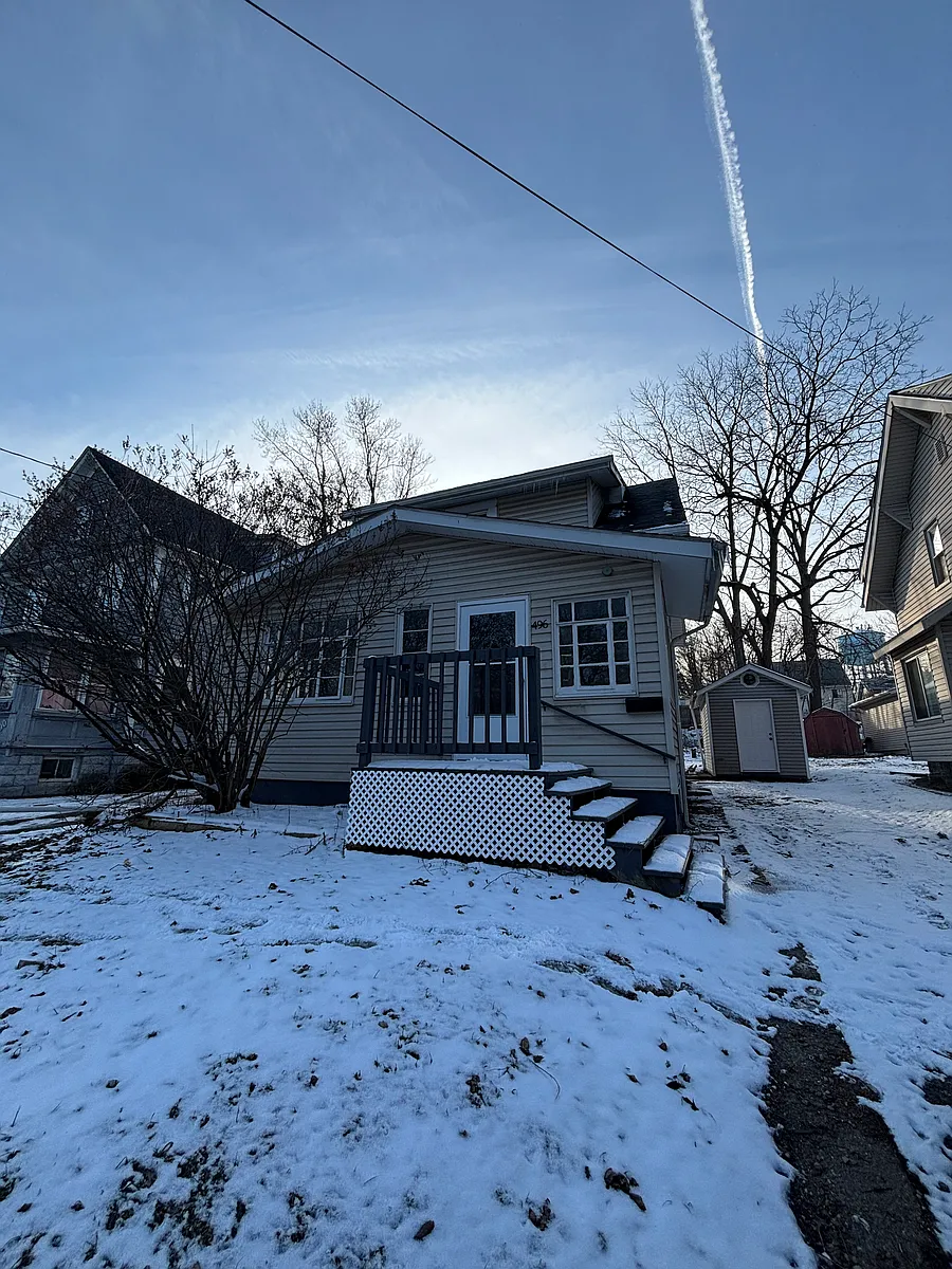Building Photo - 496 Whitney Ave