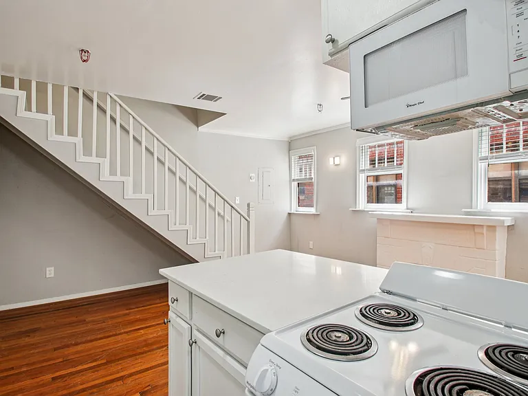 828 East Dr #3 — Photo 3