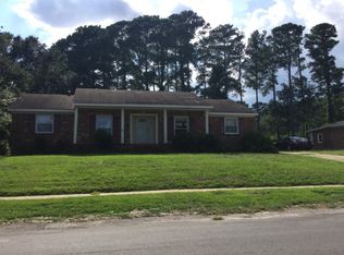 726 Rock Spring Rd, Fayetteville, NC 28314