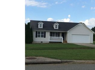 12 Russell Rdg, Euharlee, GA 30145