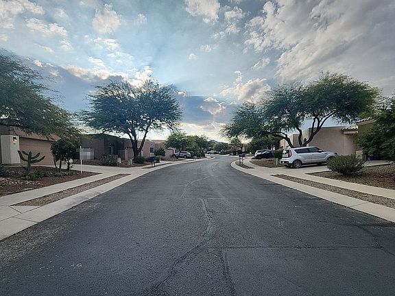 4th image of 461 E Cactus Mountain Dr