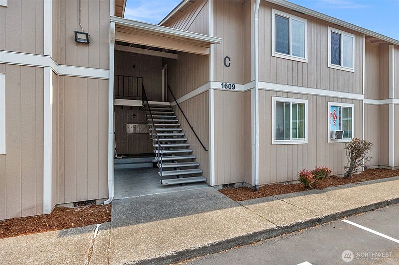5th image of 1609 Maple Lane #C1-C8